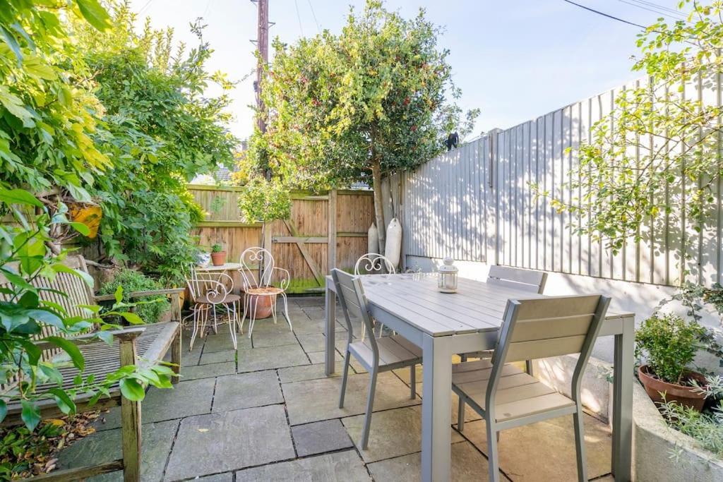 Boat House, Relax In A Whitstable Fisherman'S Cottage Exterior photo
